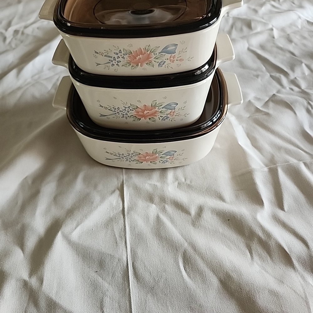 Corning Ware Symphony Casserole Dishes 2L- 1.5L- 1 Liter Set of 3 With Lids LNC
